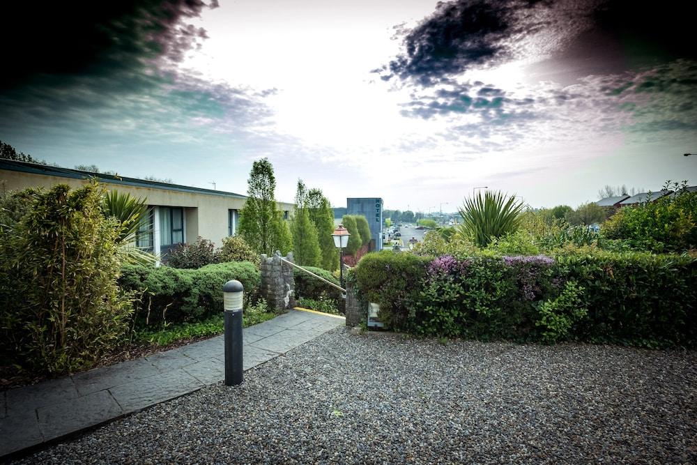 Greenhills Hotel Limerick Exterior photo